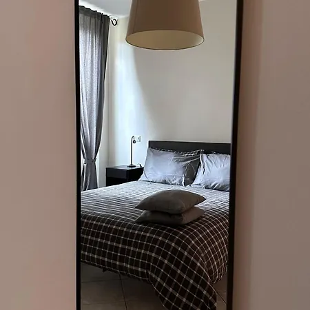 Apartment Holiday Curt De L'elba With Private Garden And Parking - *