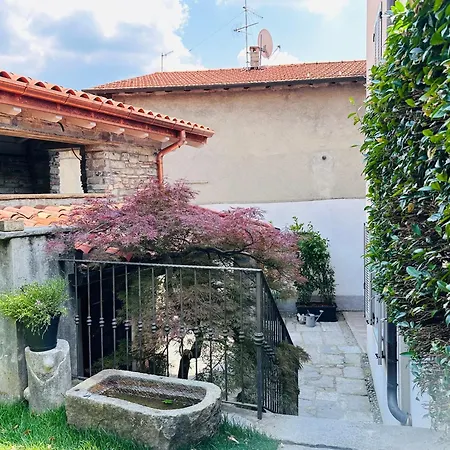 Apartment Holiday Curt De L'elba With Private Garden And Parking - Cernobbio