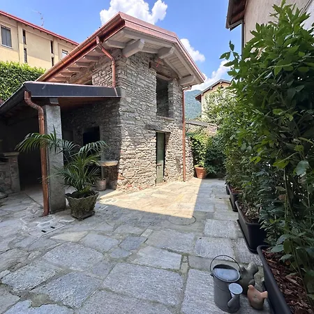 Holiday Curt De L'elba With Private Garden And Parking - Cernobbio
